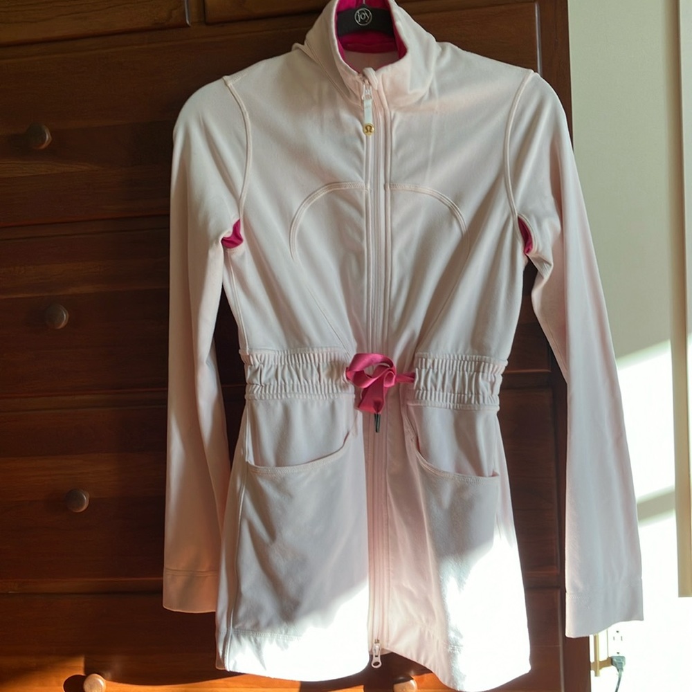 Women’s Lululemon jacket, size 8, light pink with hot pink trim